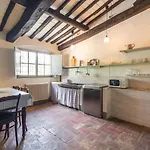 Rustic Stay, بيت للعطل